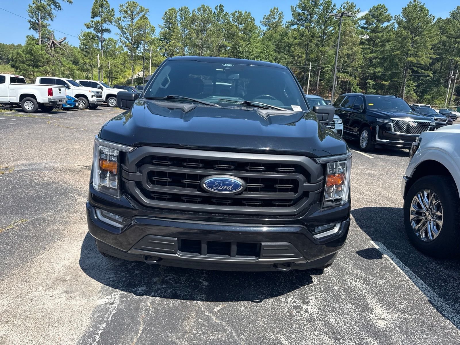 Used 2021 Agate Black Metallic Ford XLT image 2