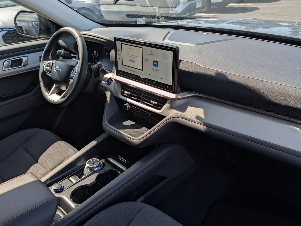 2025 Ford Explorer Active - Photo 9