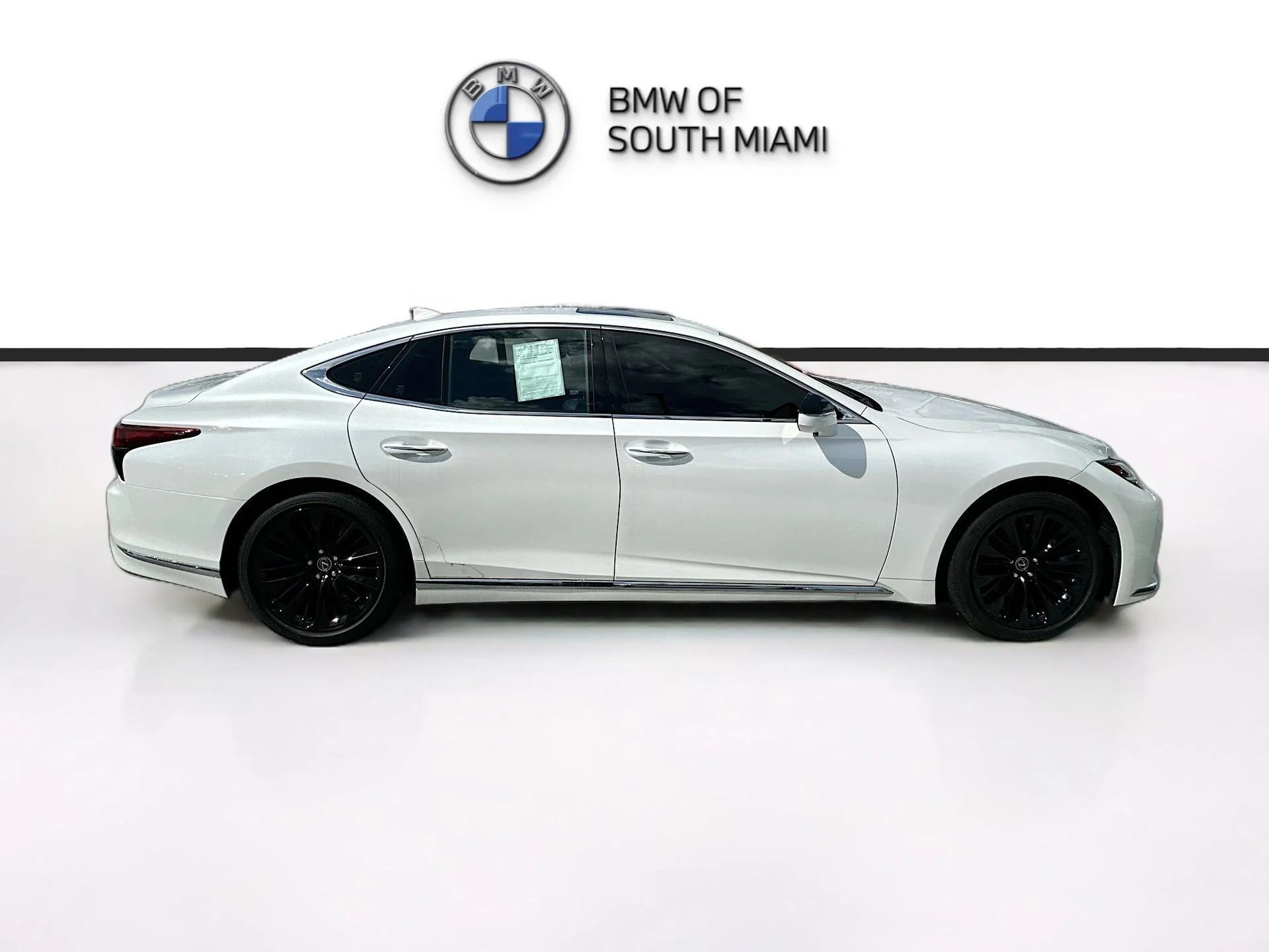 Used 2023 White Lexus 500 Base image 7