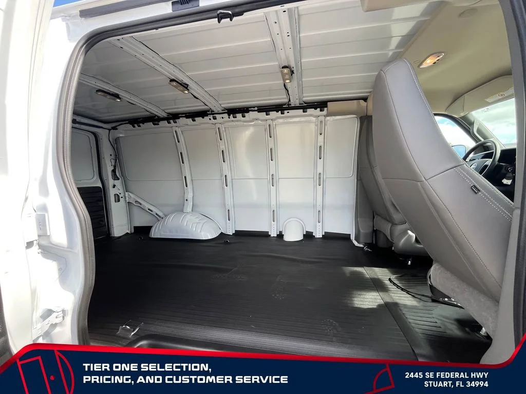New 2026 Summit White GMC Work Van image 12