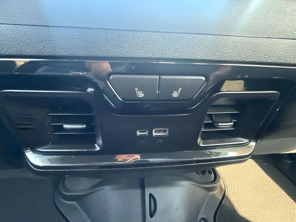 Used 2023 Blue GMC AT4 image 12
