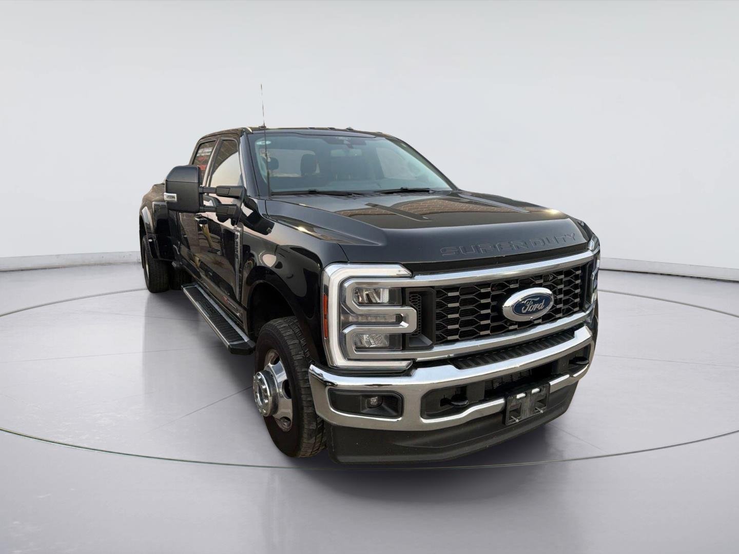 Used 2026 Agate Black Ford Lariat image 1