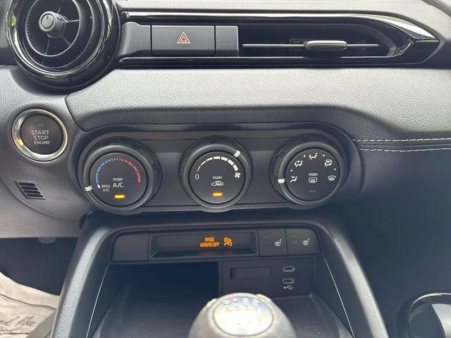 Used 2025 Blue Mazda Club image 19
