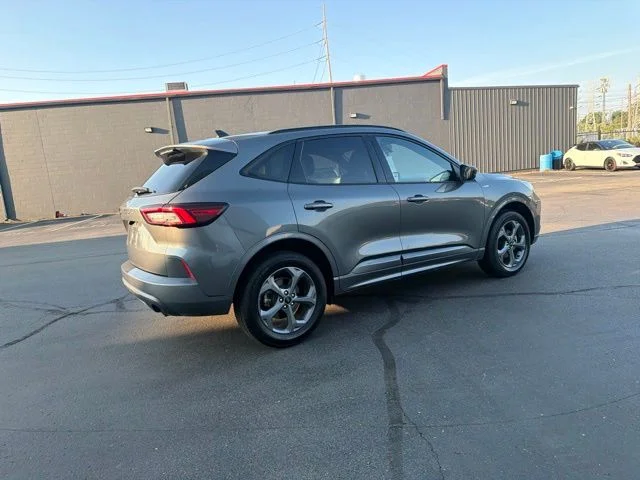 Used 2024 Gray Ford ST-Line image 8