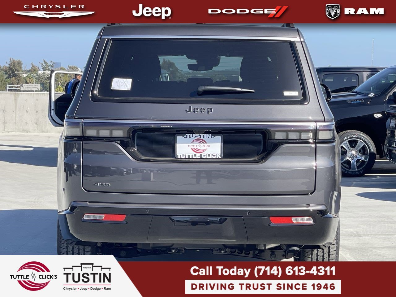 New 2026 Baltic-Gray Metallic Clear-Coat Exterior Paint Jeep  image 5