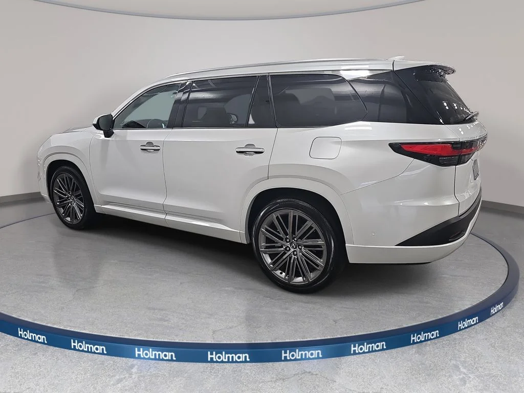 Certified Used 2024 Off-white Lexus 550h+ Luxury image 8
