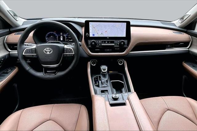 Certified Used 2025 HEAVY METAL* Toyota  image 16