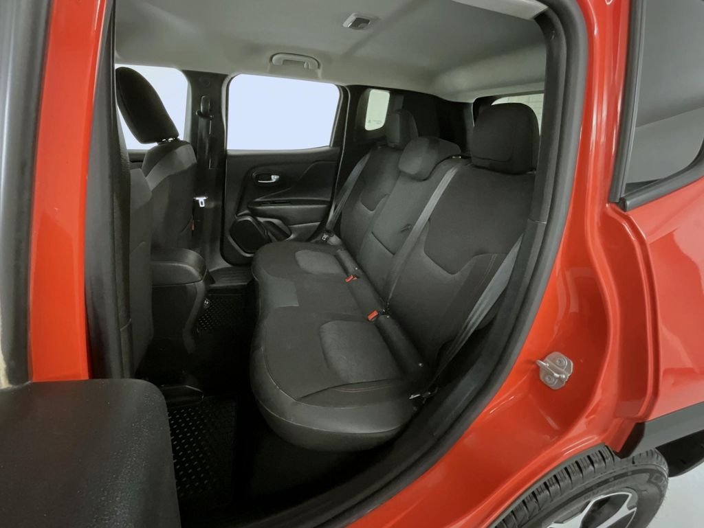 Used 2021 Orange Jeep Trailhawk image 19