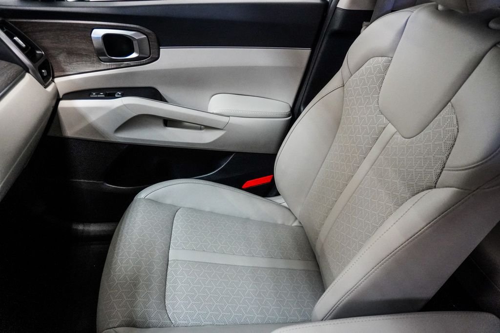 Used 2022 Gray Kia EX image 29