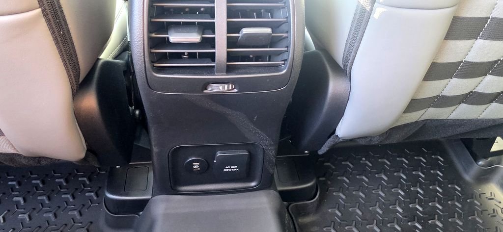 New 2026 Carbonized Gray Metallic Ford Badlands® image 31