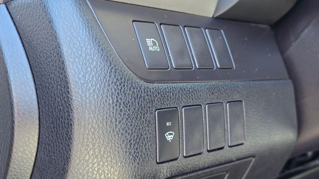 Used 2019 Blizzard Pearl Toyota LE image 24