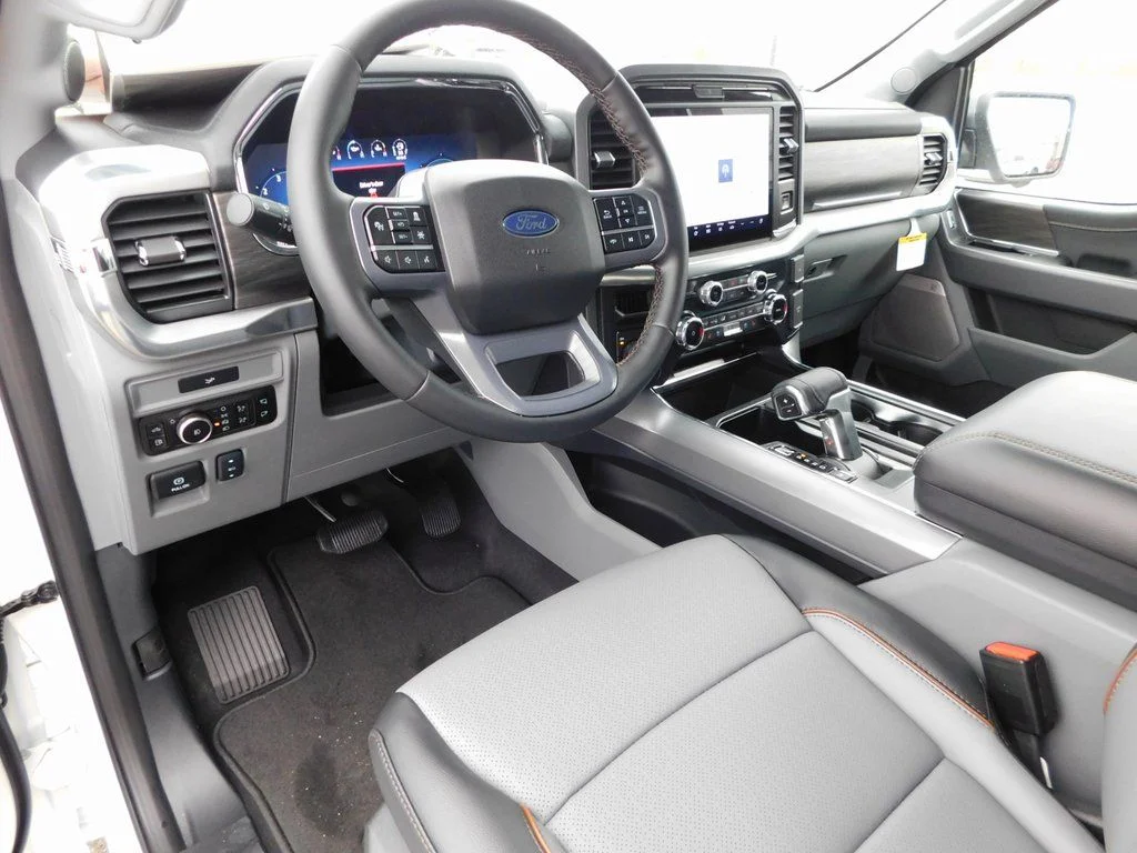 New 2026 Star White Metallic Tri-Coat Ford Lariat® image 18