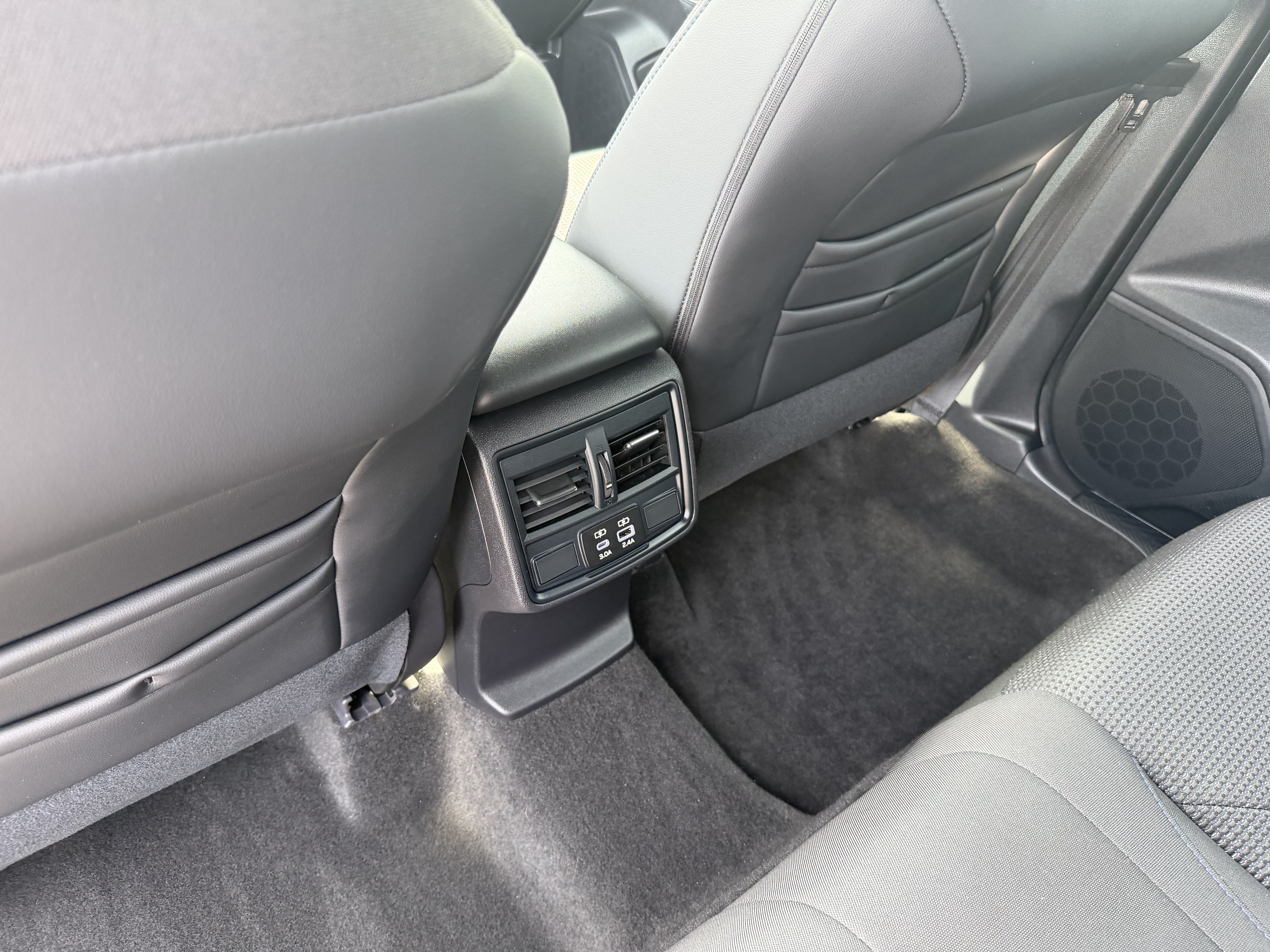 Used 2026 Ice Silver Metallic Subaru Premium image 18