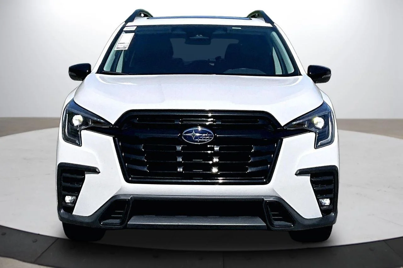 Certified Used 2023 White Subaru Onyx Edition image 3