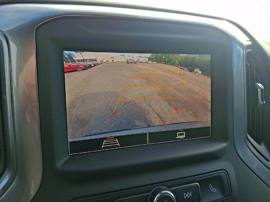Used 2025 Slate Gray Metallic Chevrolet Custom image 17