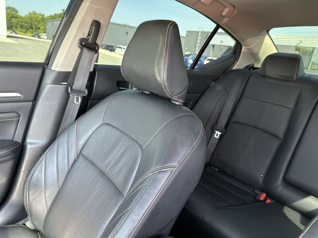 Used 2023 Black Nissan 2.5 SR image 12