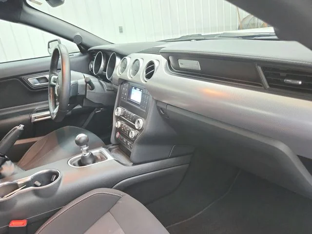 Used 2019 White Ford GT image 31