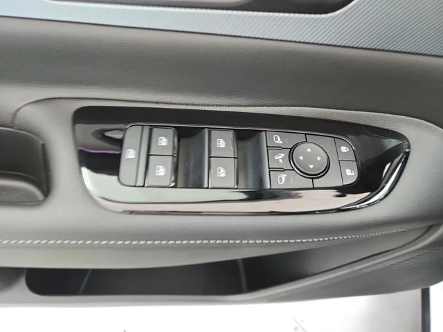 New 2026 White Nissan Platinum image 34