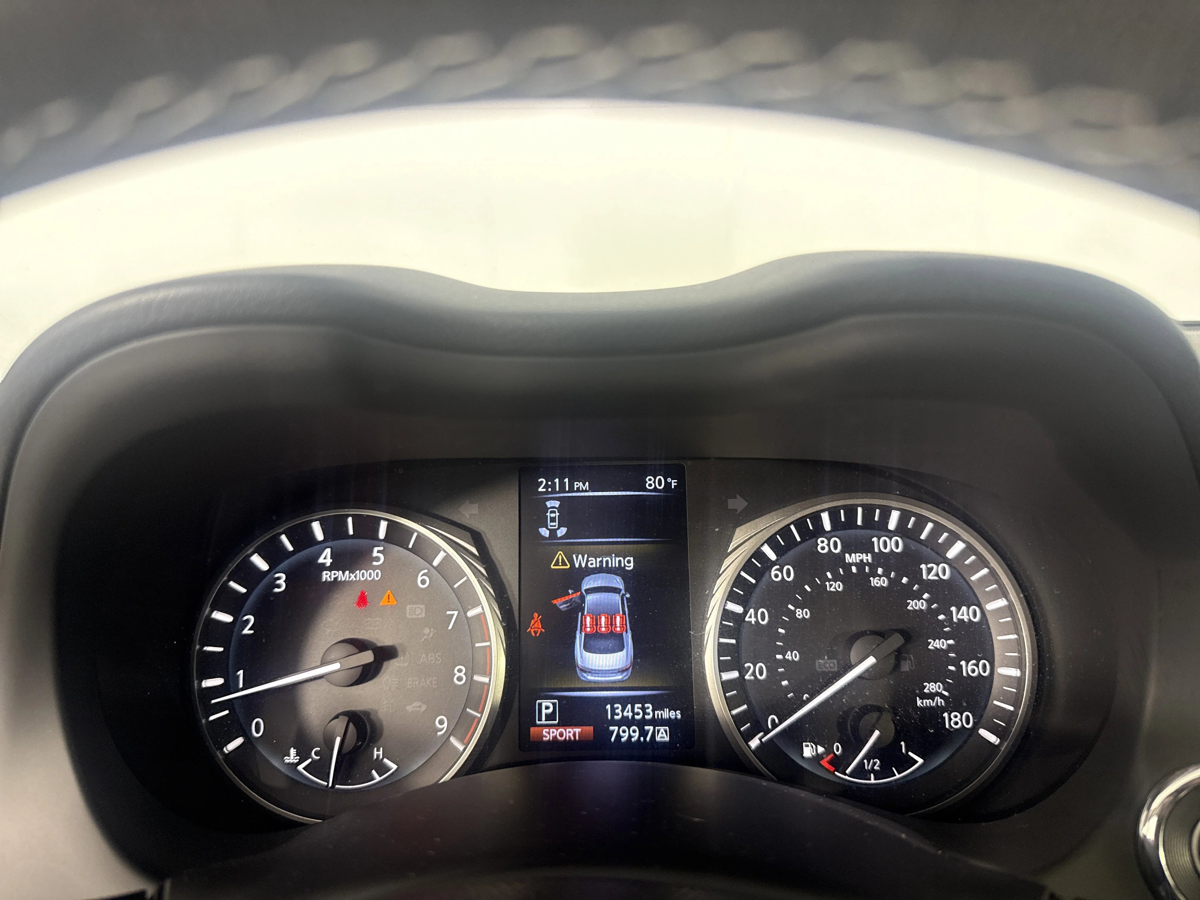 Used 2023 Midnight Black INFINITI LUXE image 27
