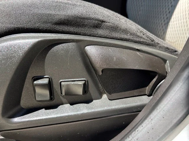 Used 2010 Silver Chevrolet LS image 12