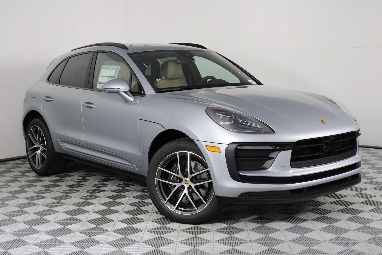 2026 Porsche Macan Base - Photo 9