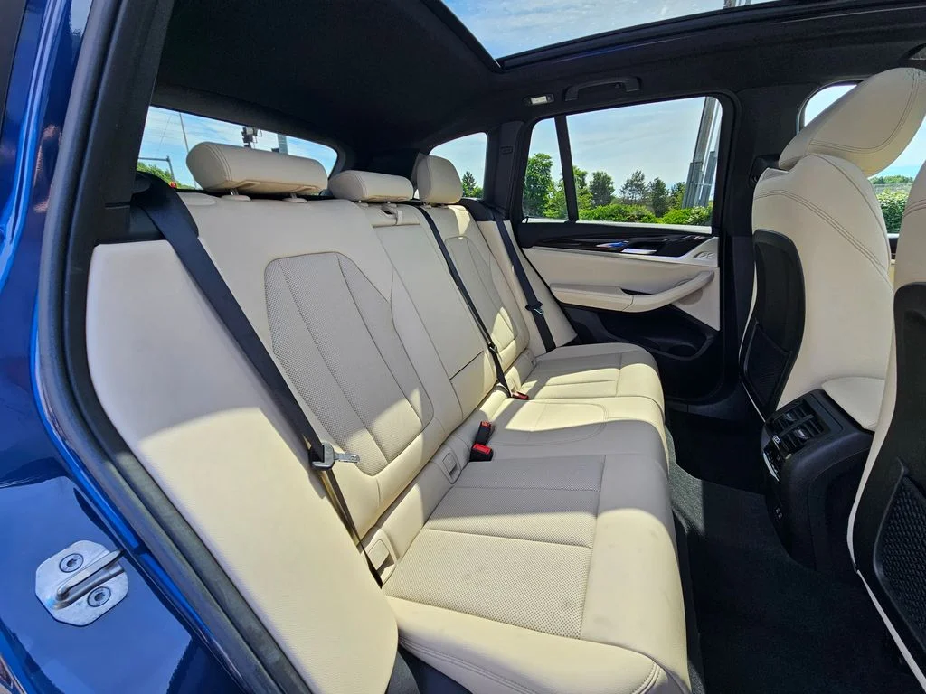 Used 2023 Phytonic Blue Metallic BMW xDrive30i image 20