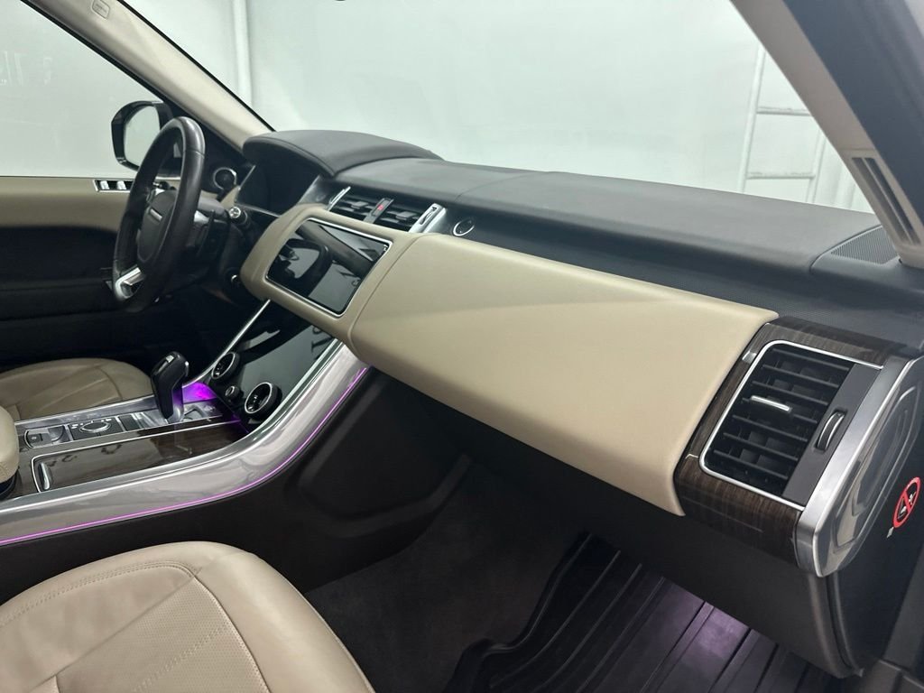 Used 2018 White Land Rover Supercharged image 26