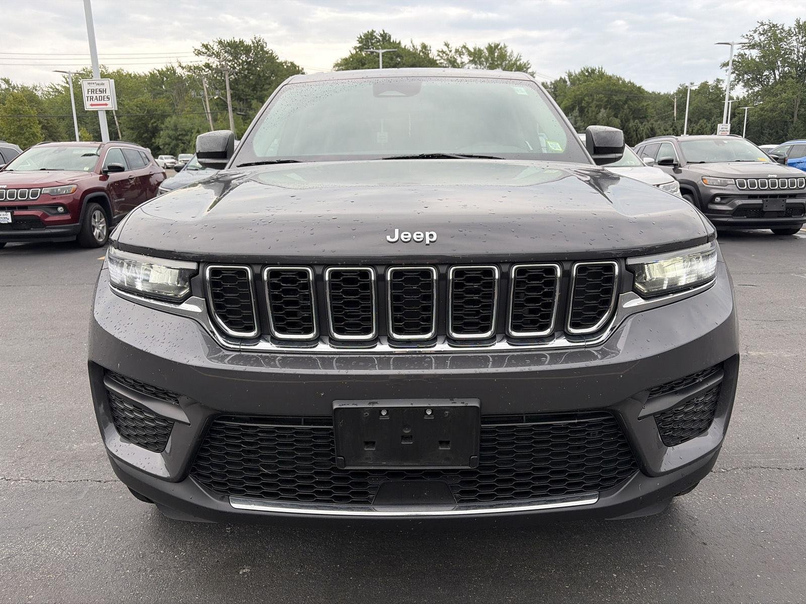 Used 2023 Baltic Gray Metallic Clearcoat Jeep Laredo image 2