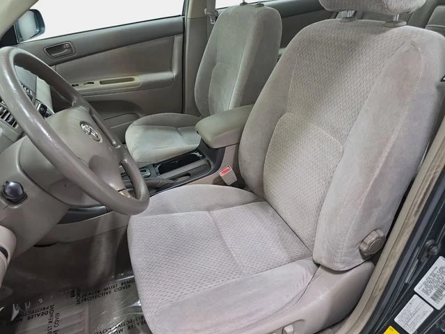 Used 2003 Green Toyota  image 13