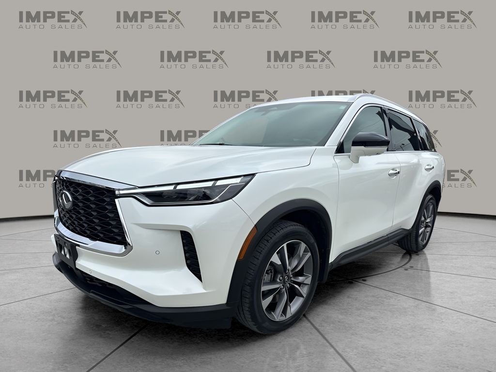 2023 INFINITI QX60 LUXE