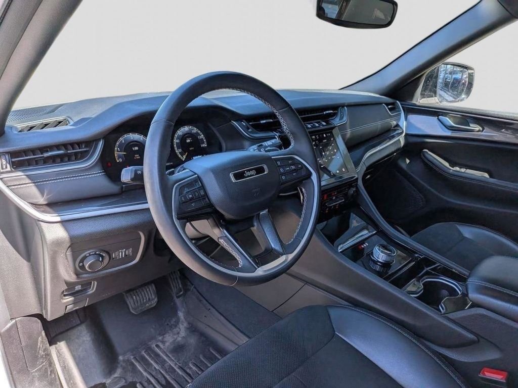 Used 2023 White Jeep Altitude X image 13