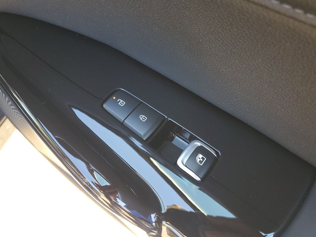 2026 Kia K5 EX - Photo 11