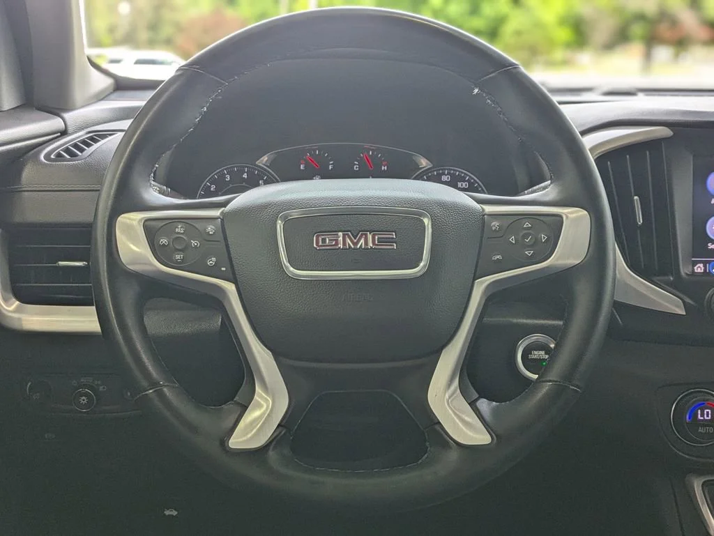 Used 2023 Summit White GMC SLT image 18