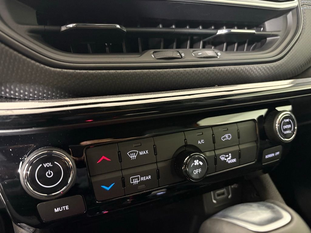 New 2026 Joose Exterior Paint Jeep Latitude image 31