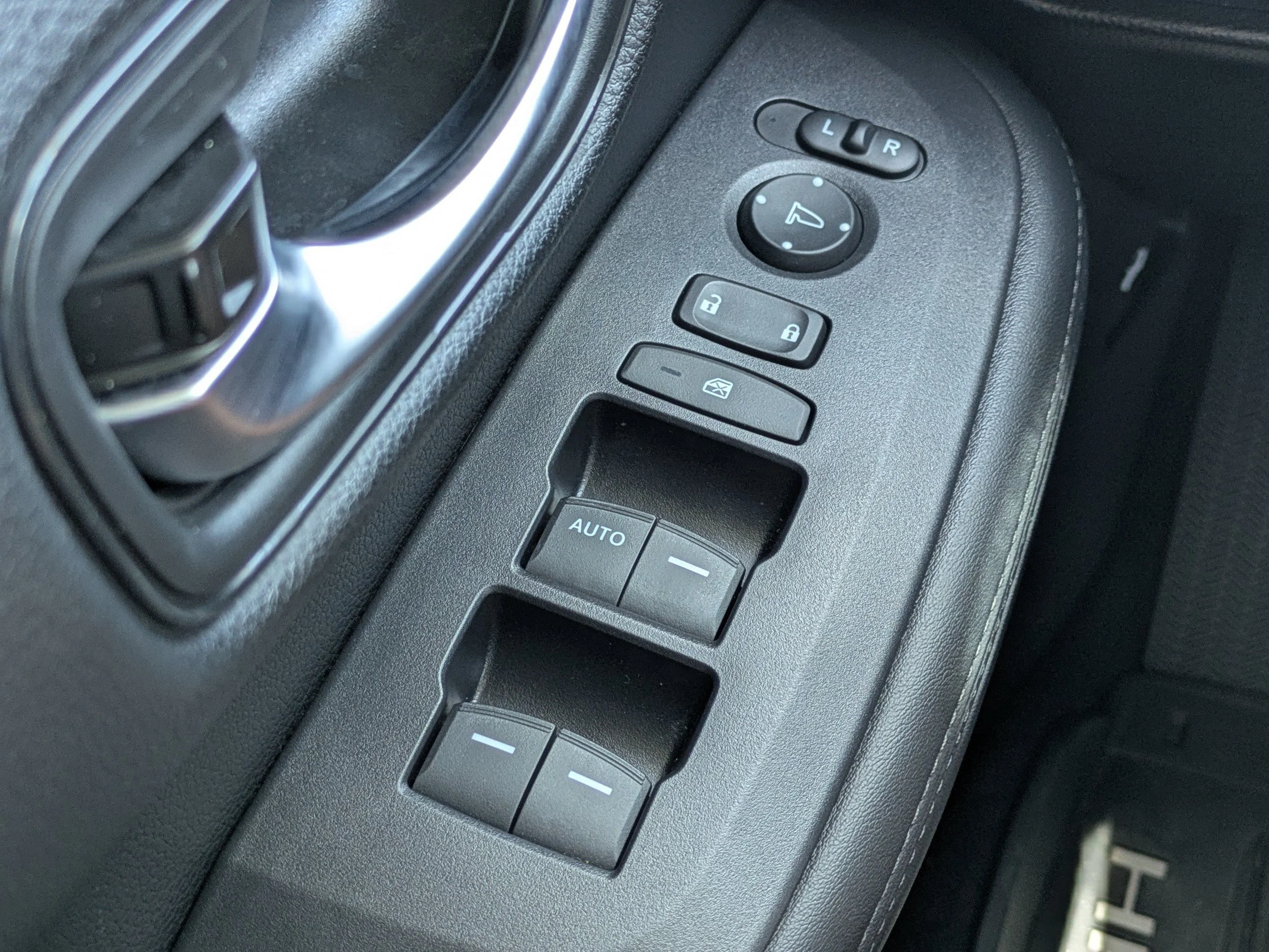 2026 Honda HR-V LX - Photo 46