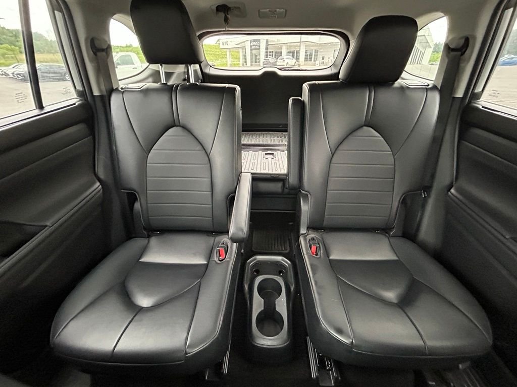 2023 Toyota Highlander XLE - Photo 14