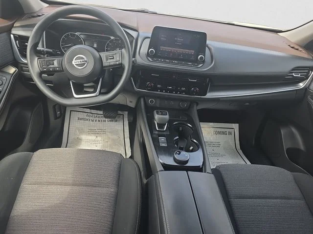 Used 2021 White Nissan SV image 10