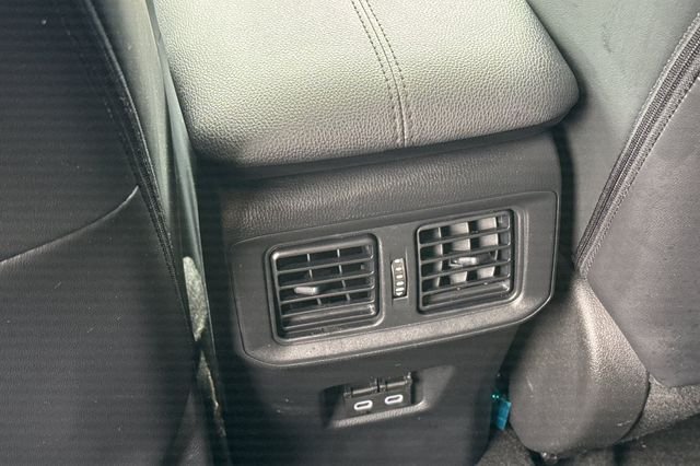 Used 2024  Toyota XLE Premium image 18