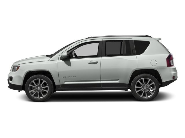 Used 2016 Bright White Clearcoat Jeep Latitude image 6