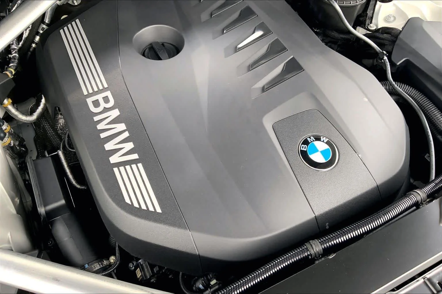 Used 2026 Alpine White BMW xDrive40i image 17
