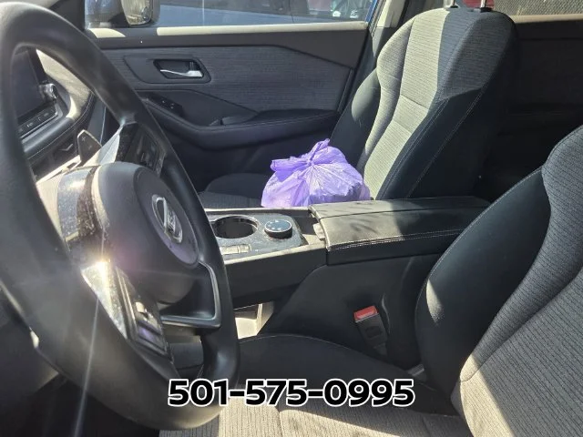Used 2021 Blue Nissan SV image 8