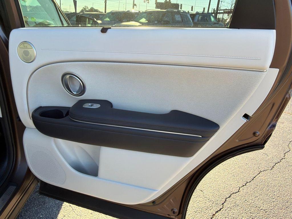 New 2026 Brown Hyundai Calligraphy FWD image 16