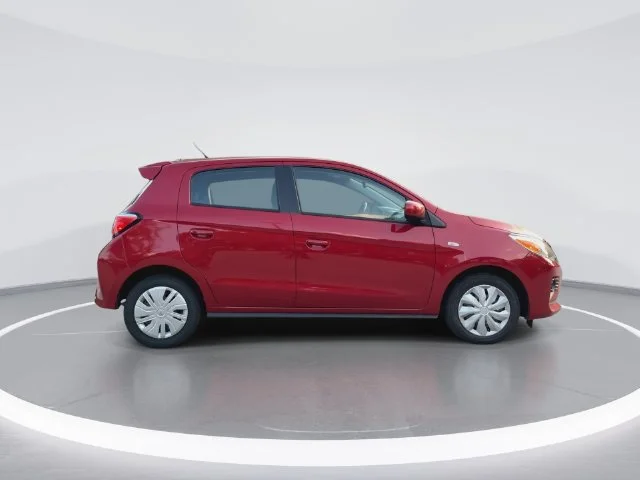 Used 2024  Mitsubishi  image 9