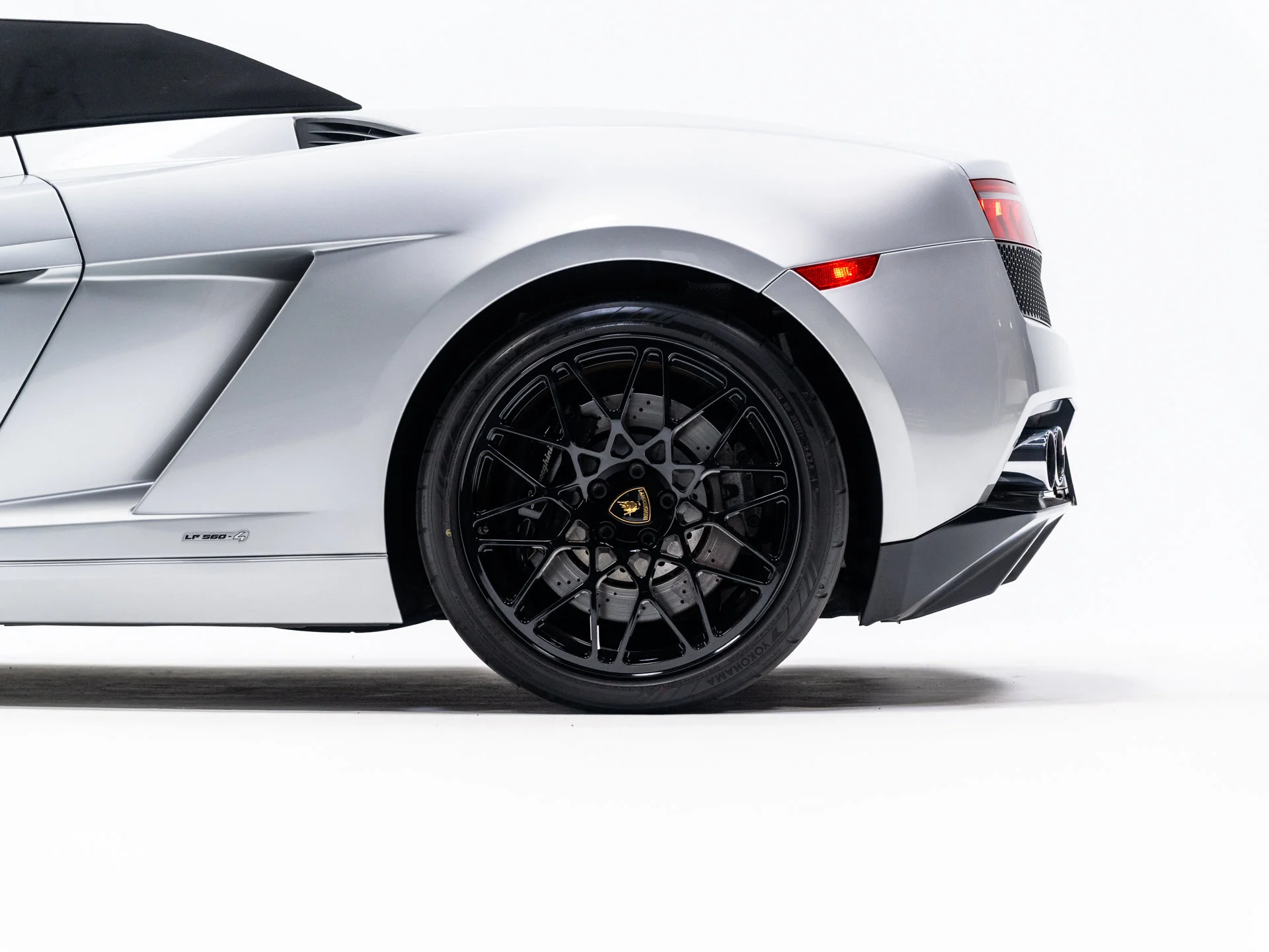 Used 2011 Grigio Thalasso Metallic Lamborghini LP560-4 image 11