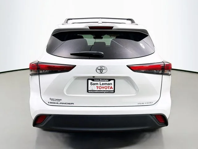 2023 Toyota Highlander XLE - Photo 6