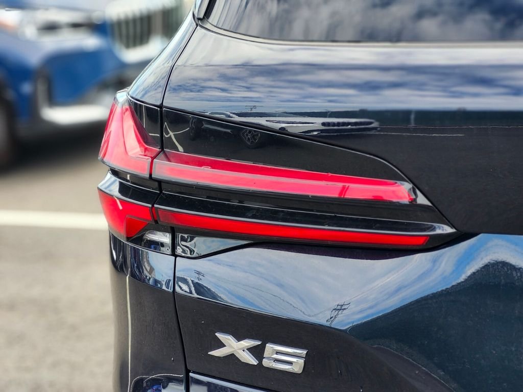 New 2026 Black BMW xDrive40i image 8