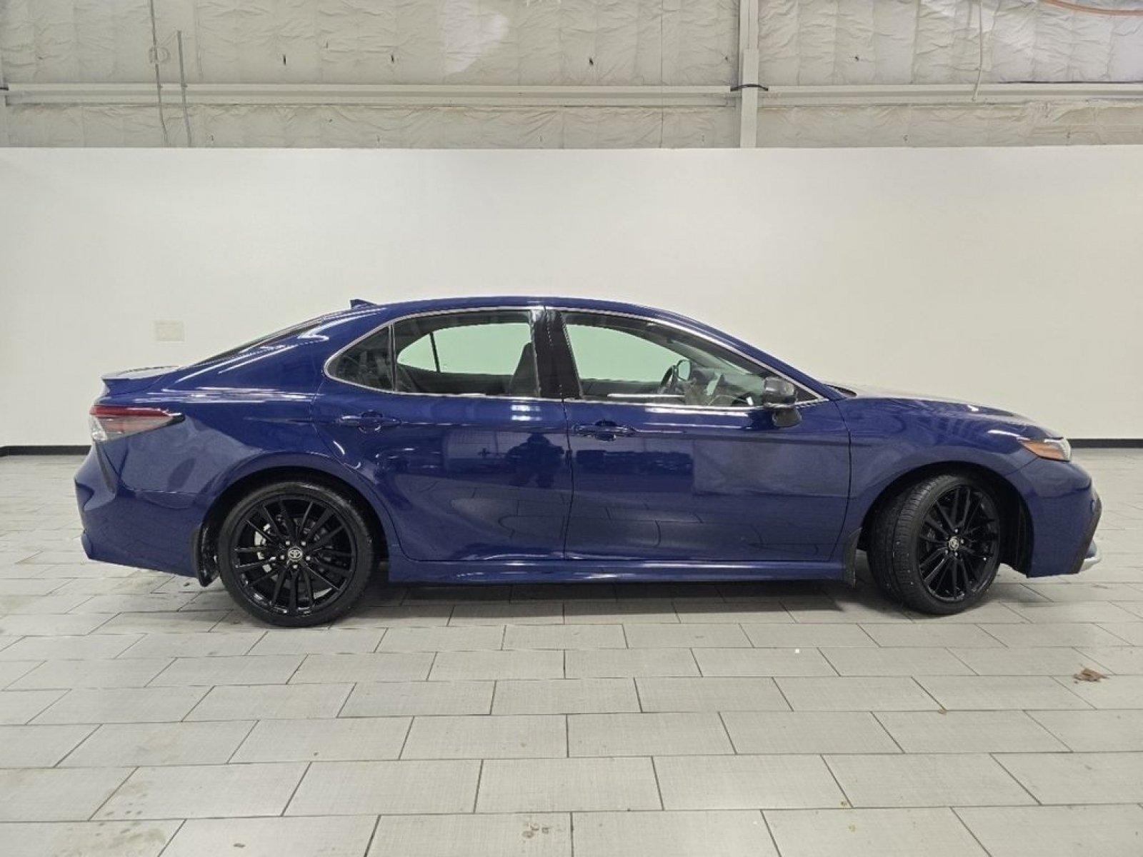 2023 Toyota Camry XSE - Photo 17