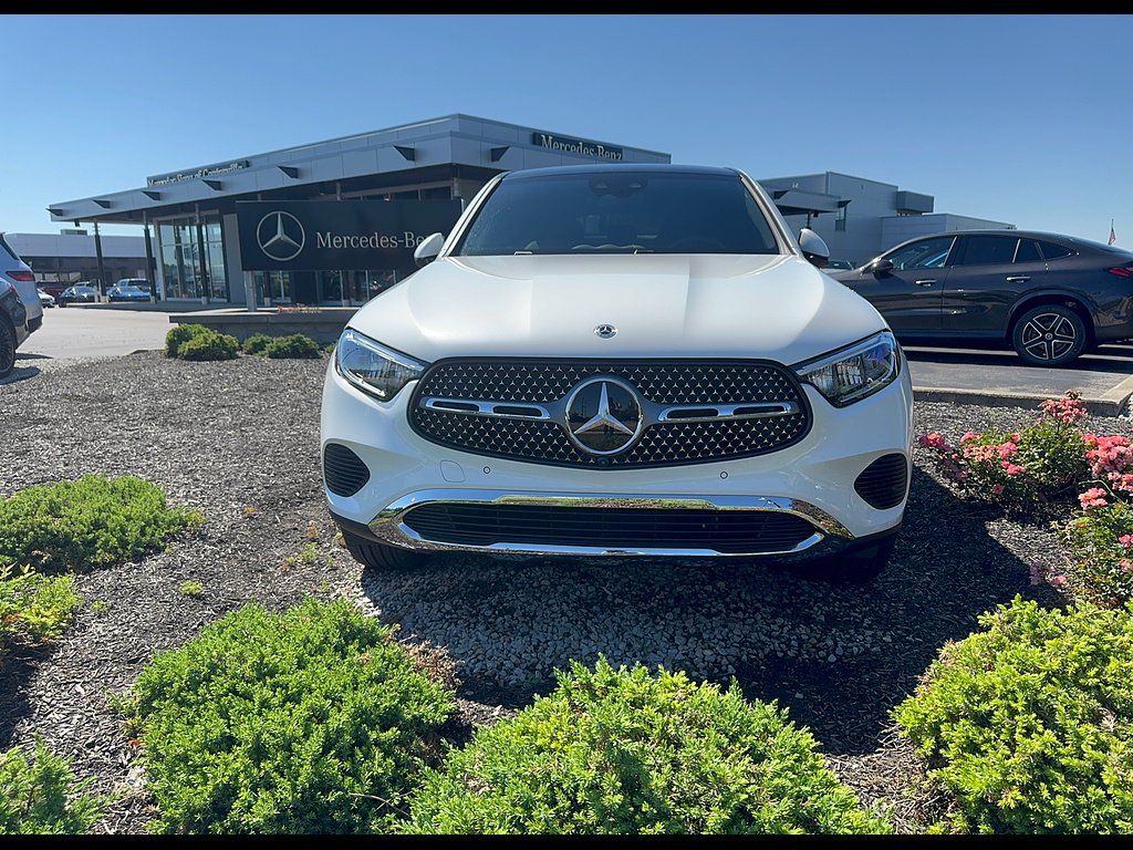 Certified Used 2026 MANUFAKTUR Moonlight White Metallic Mercedes-Benz GLC 300 4MATIC® image 6
