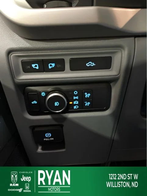Used 2021 White Ford XLT image 29