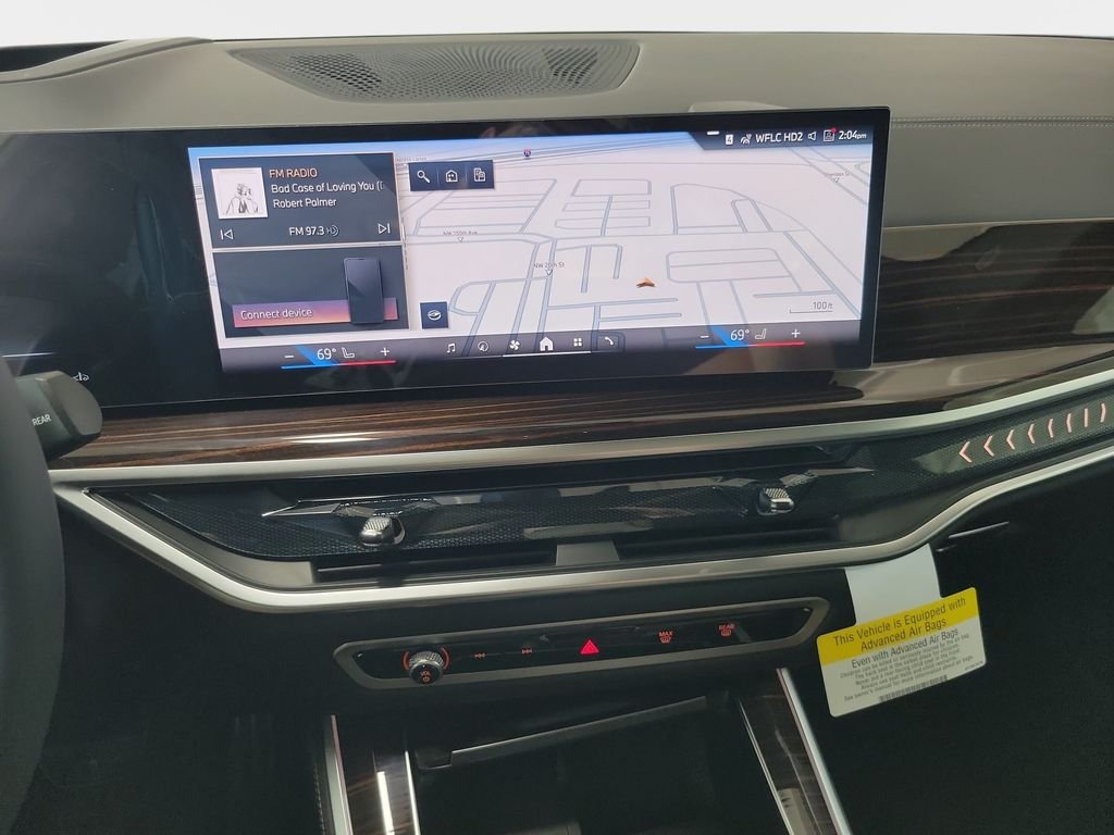 New 2026 Black Sapphire Metallic BMW xDrive40i image 12
